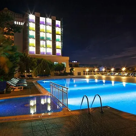 Готель Akropol 3*